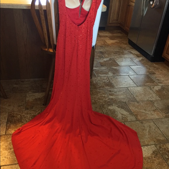 Sold - Picture 3 of 8